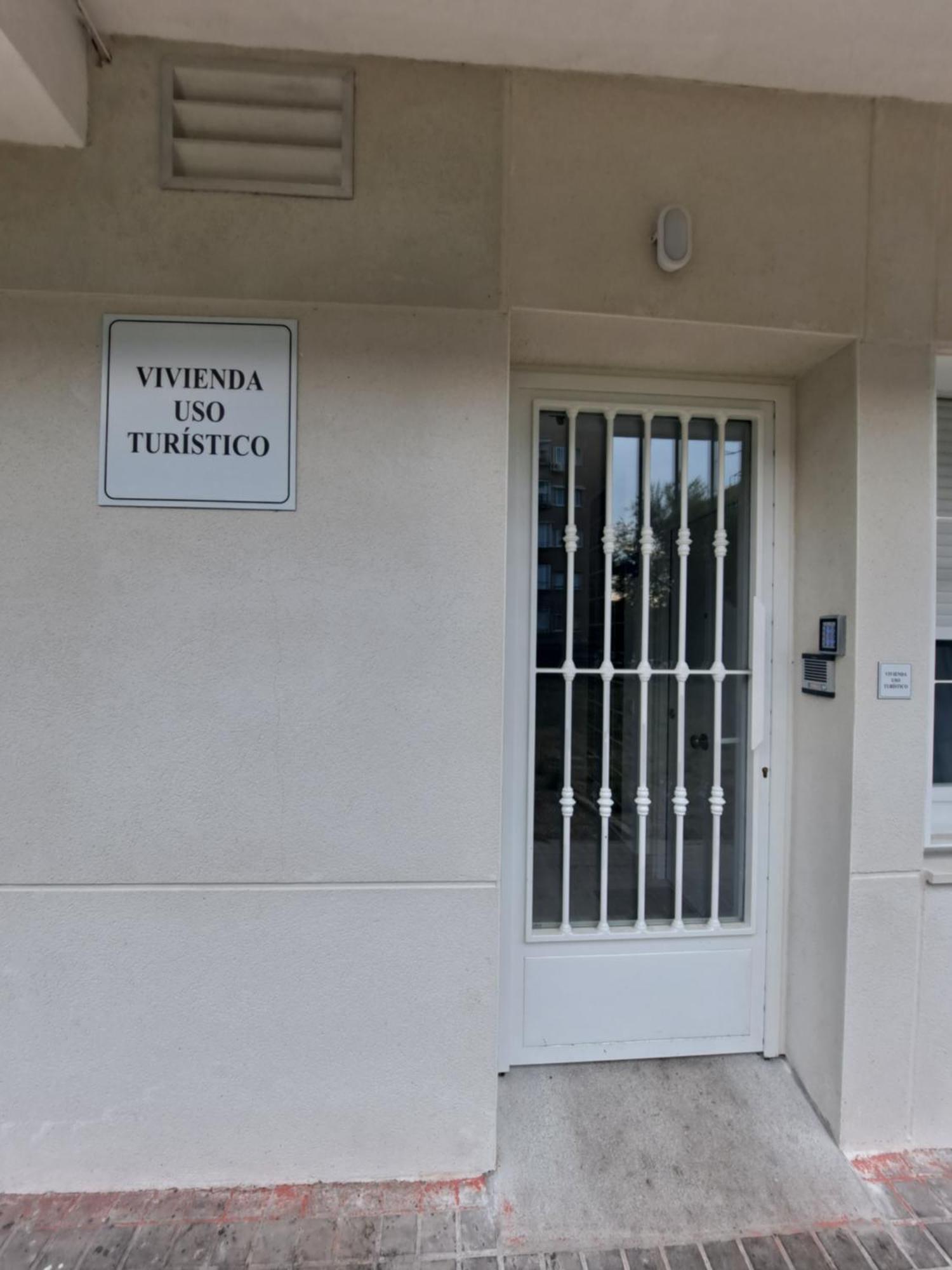 Apartamentos Tanez Santurce A Μαδρίτη Εξωτερικό φωτογραφία